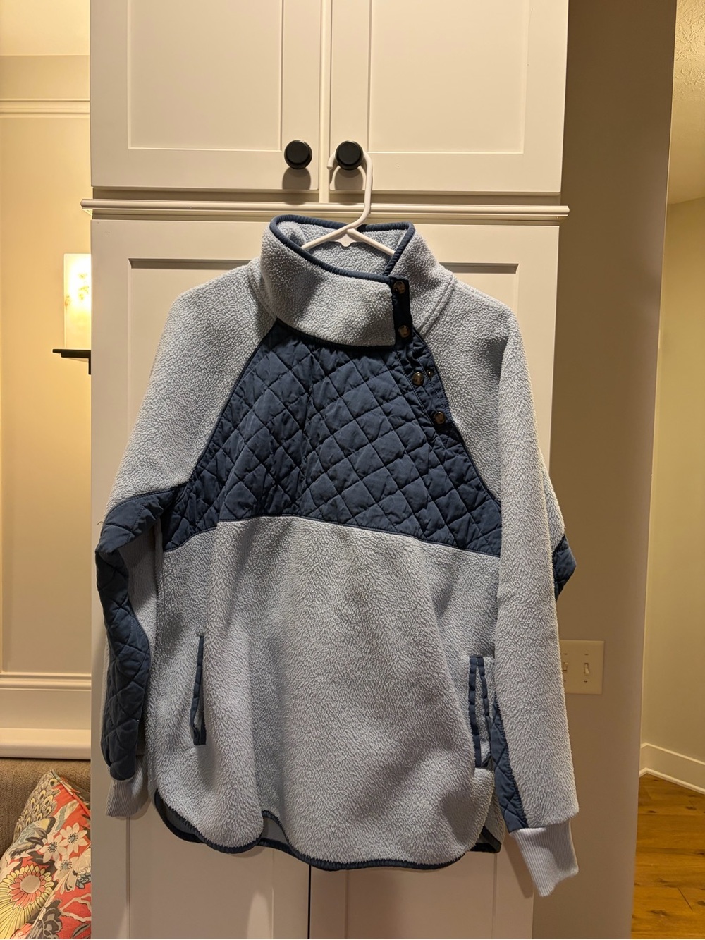 Abercrombie & Fitch Light Blue and Navy Quilted Fleece Pullover